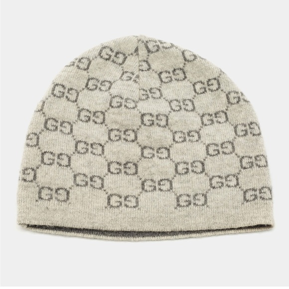 Gucci authentic Unisex Cashmere Light Gray and Darker Gray GG Patterned Beanie
